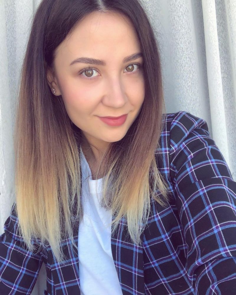 Meet your Posher, Amara